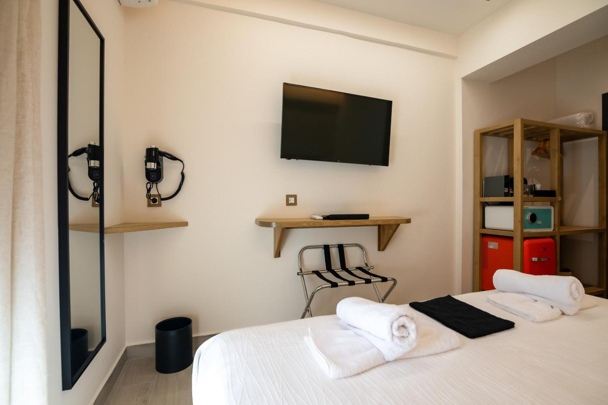 Ocean 11 Hotel Skiathos Exterior photo