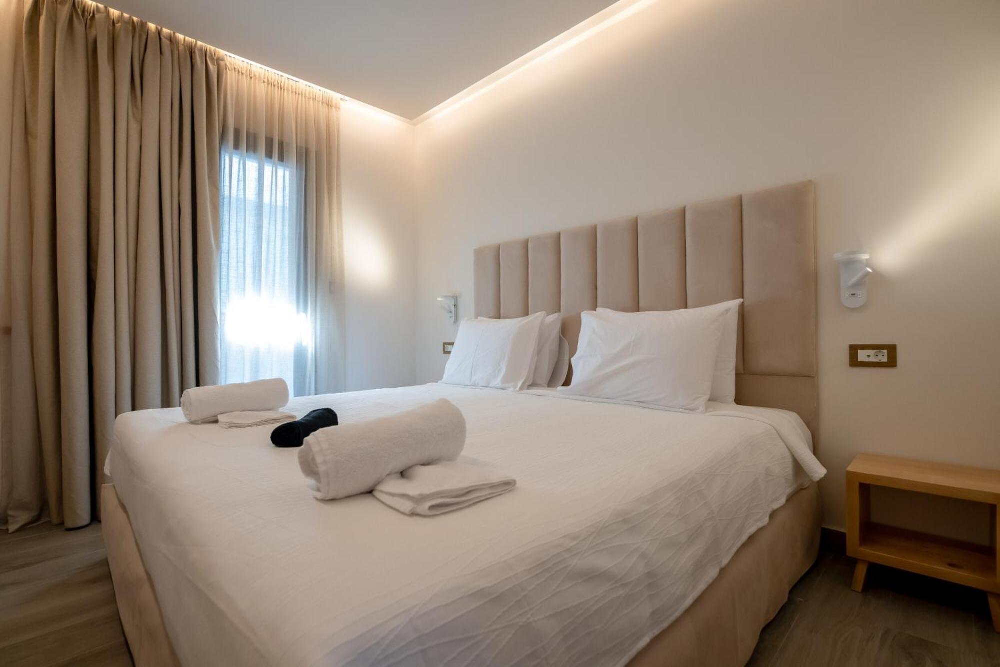 Ocean 11 Hotel Skiathos Exterior photo